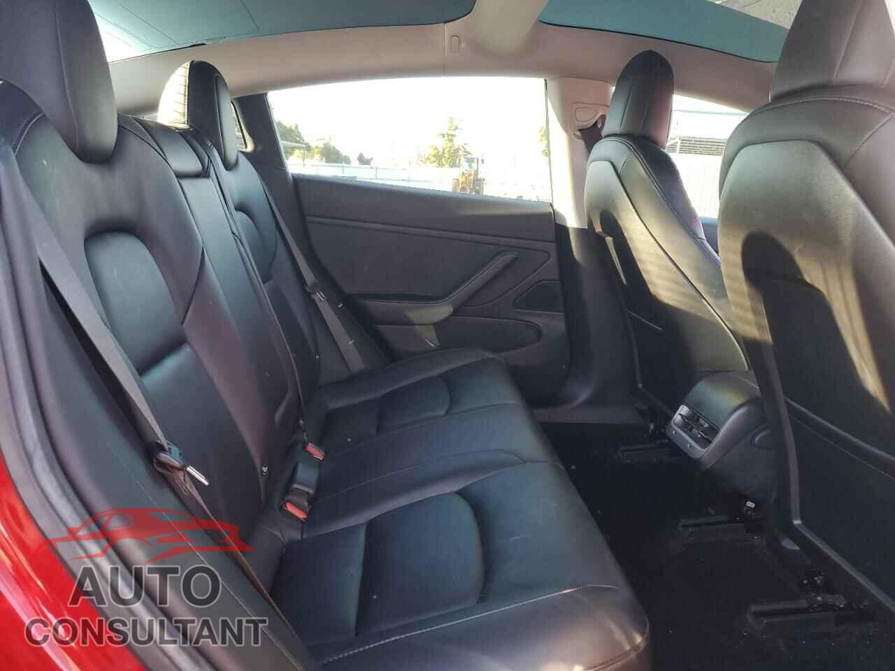 TESLA MODEL 3 2018 - 5YJ3E1EA8JF034907