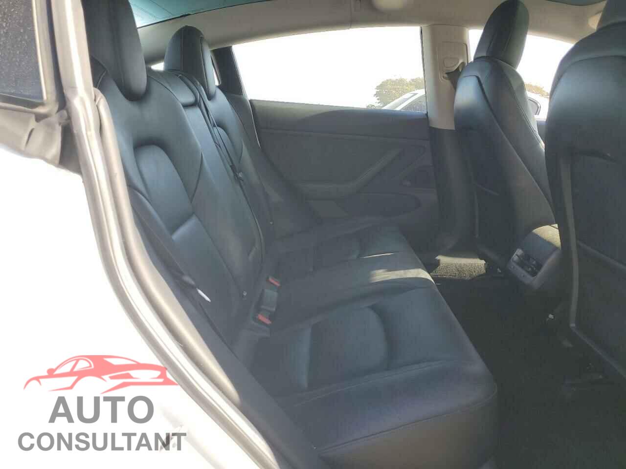 TESLA MODEL 3 2018 - 5YJ3E1EA0JF017244