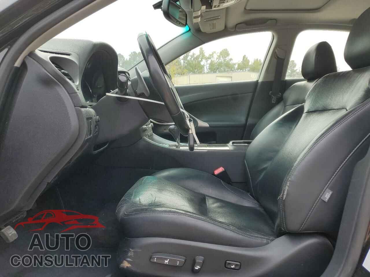 LEXUS IS 2012 - JTHCF5C22C5058848
