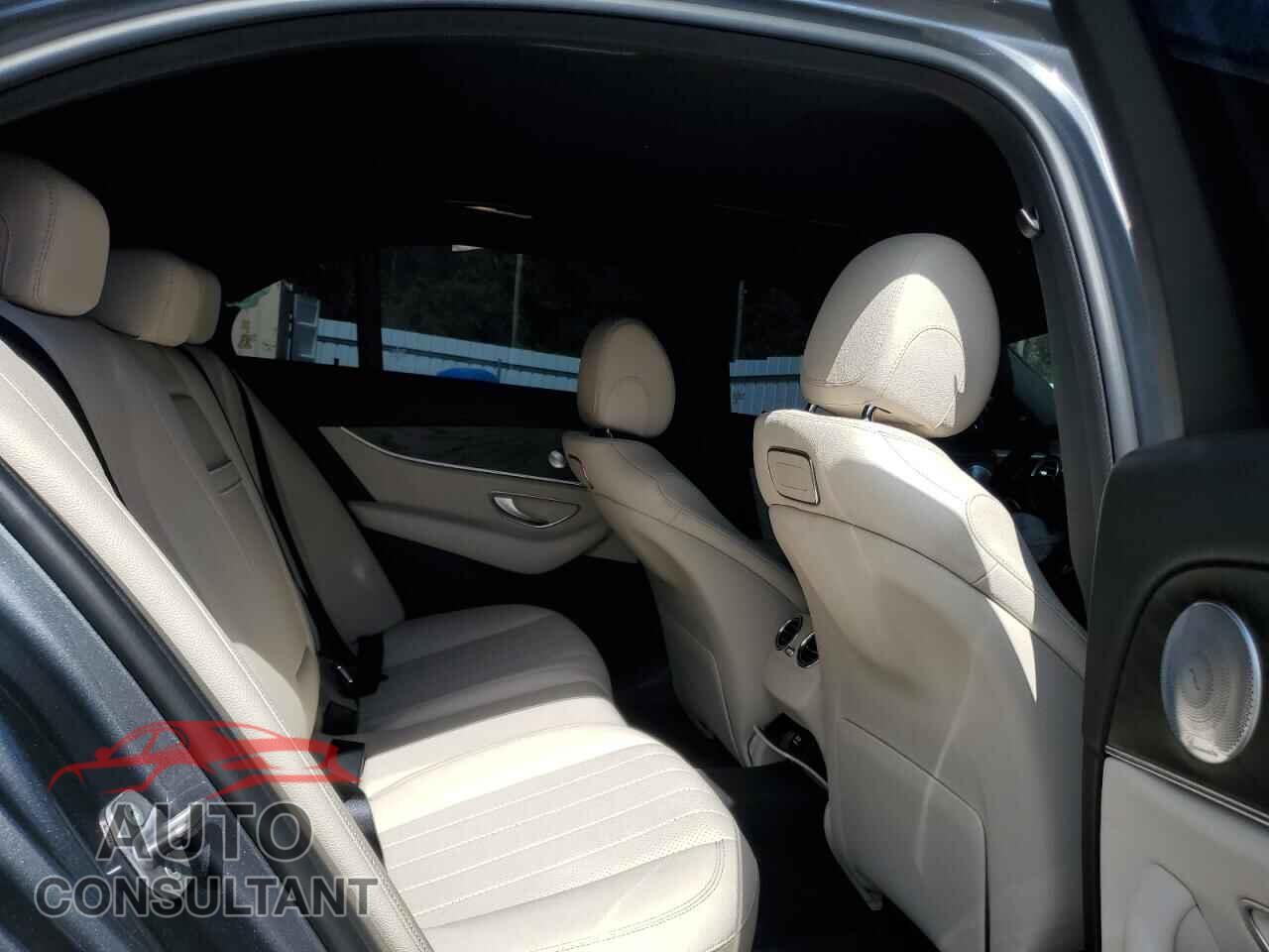 MERCEDES-BENZ E-CLASS 2018 - WDDZF4KB0JA310355