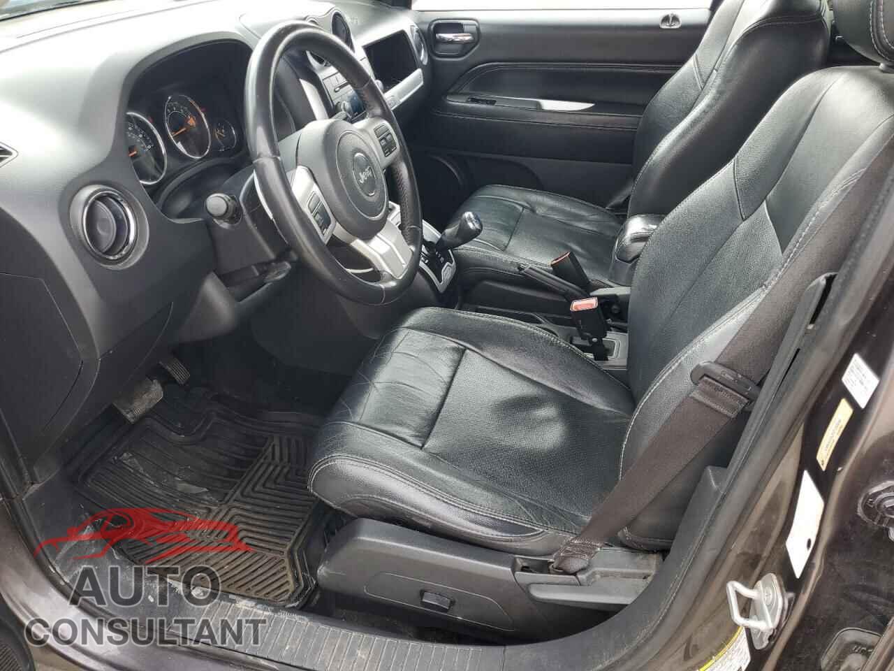 JEEP COMPASS 2015 - 1C4NJCEA3FD190948
