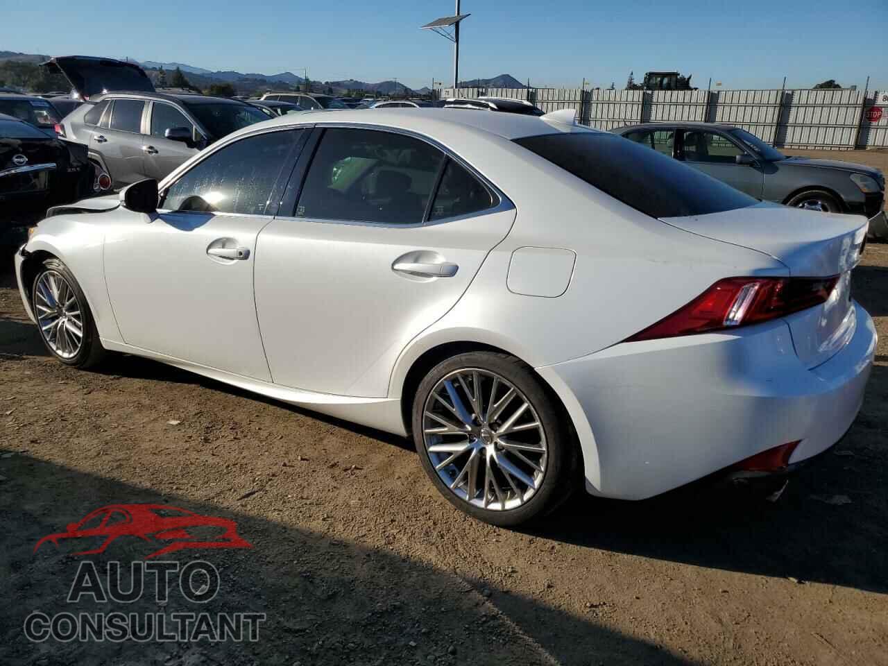 LEXUS IS 2016 - JTHBA1D23G5035294