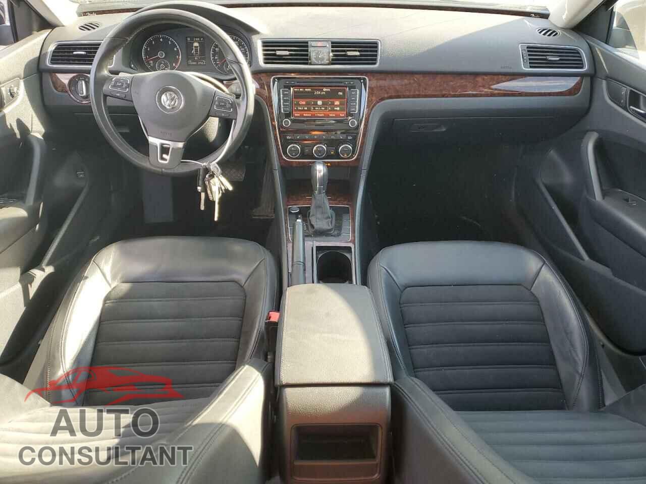VOLKSWAGEN PASSAT 2012 - 1VWCM7A33CC087749