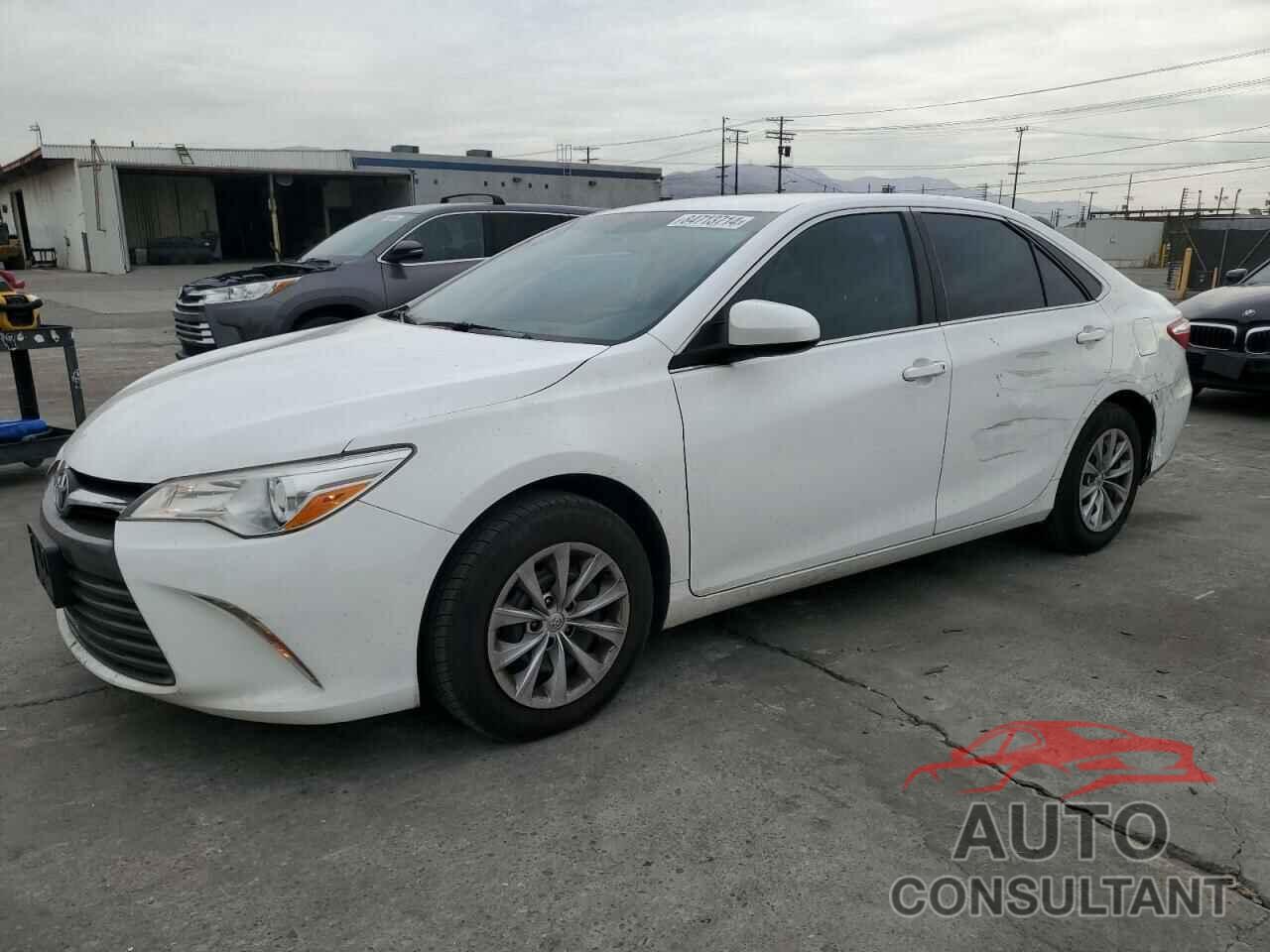 TOYOTA CAMRY 2016 - 4T4BF1FK2GR551282
