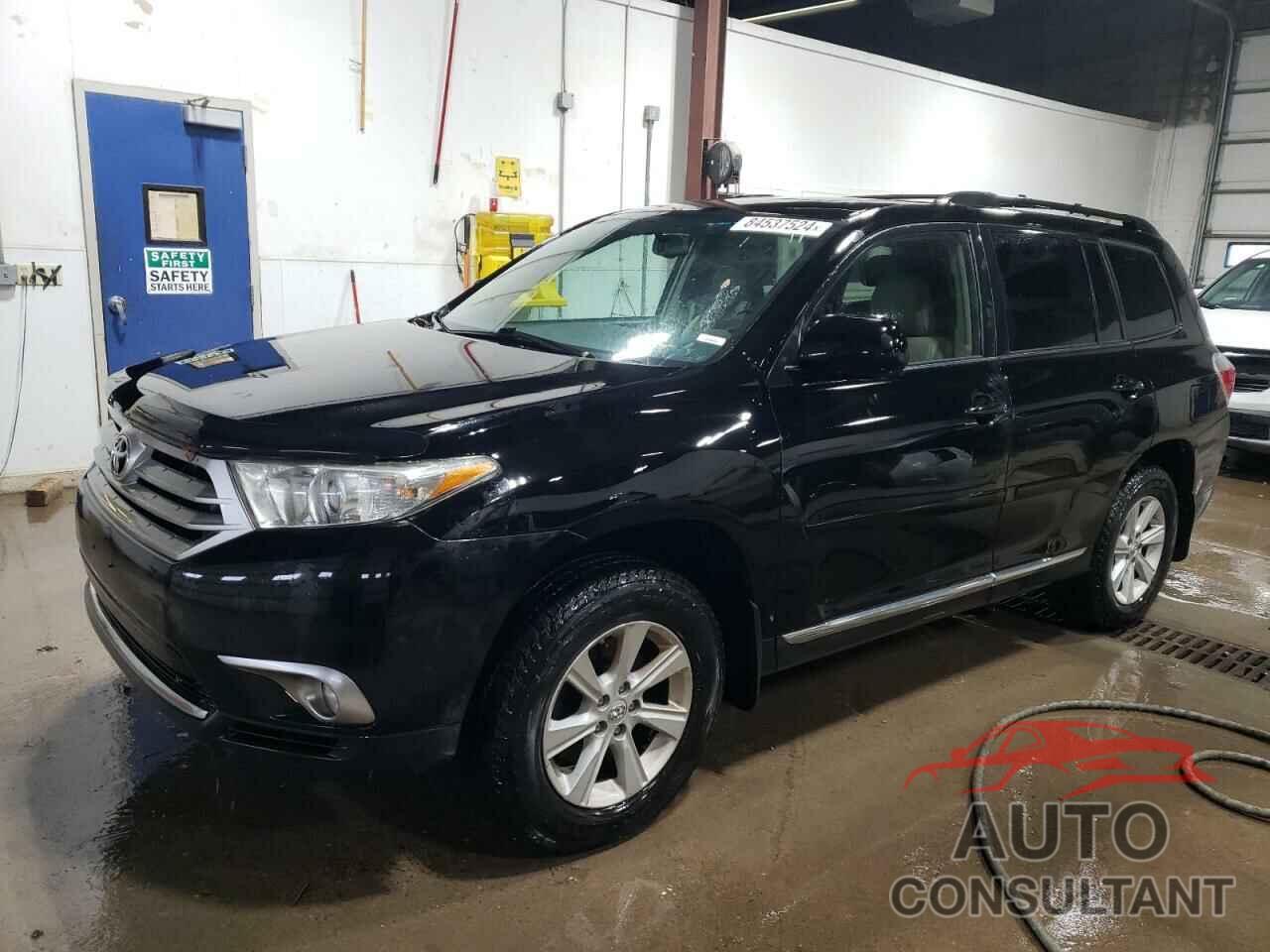 TOYOTA HIGHLANDER 2011 - 5TDBK3EH1BS088849