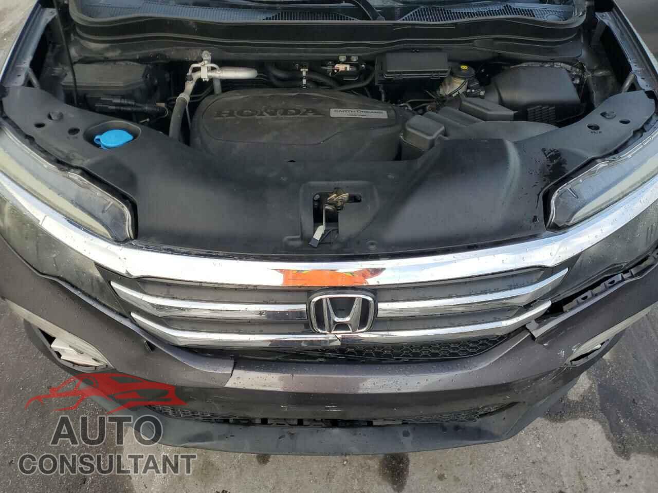 HONDA PILOT 2018 - 5FNYF5H53JB013634