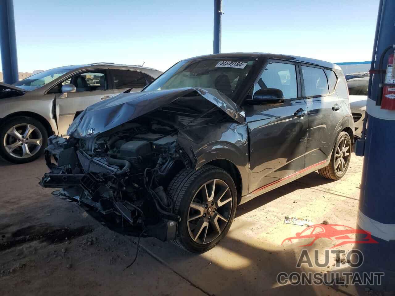 KIA SOUL 2020 - KNDJ63AU2L7734348