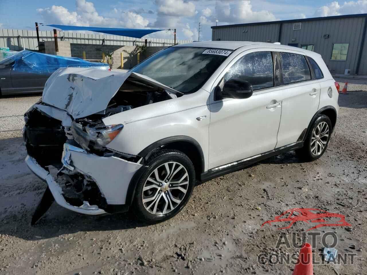 MITSUBISHI OUTLANDER 2018 - JA4AP3AU1JU014271