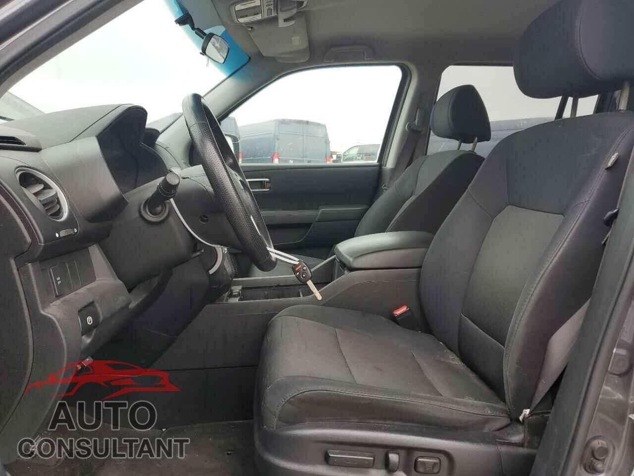 HONDA PILOT 2011 - 5FNYF4H45BB102611