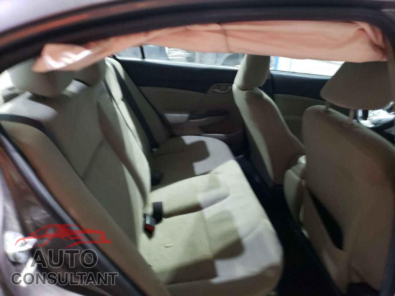 HONDA CIVIC 2013 - 2HGFB2F50DH577181