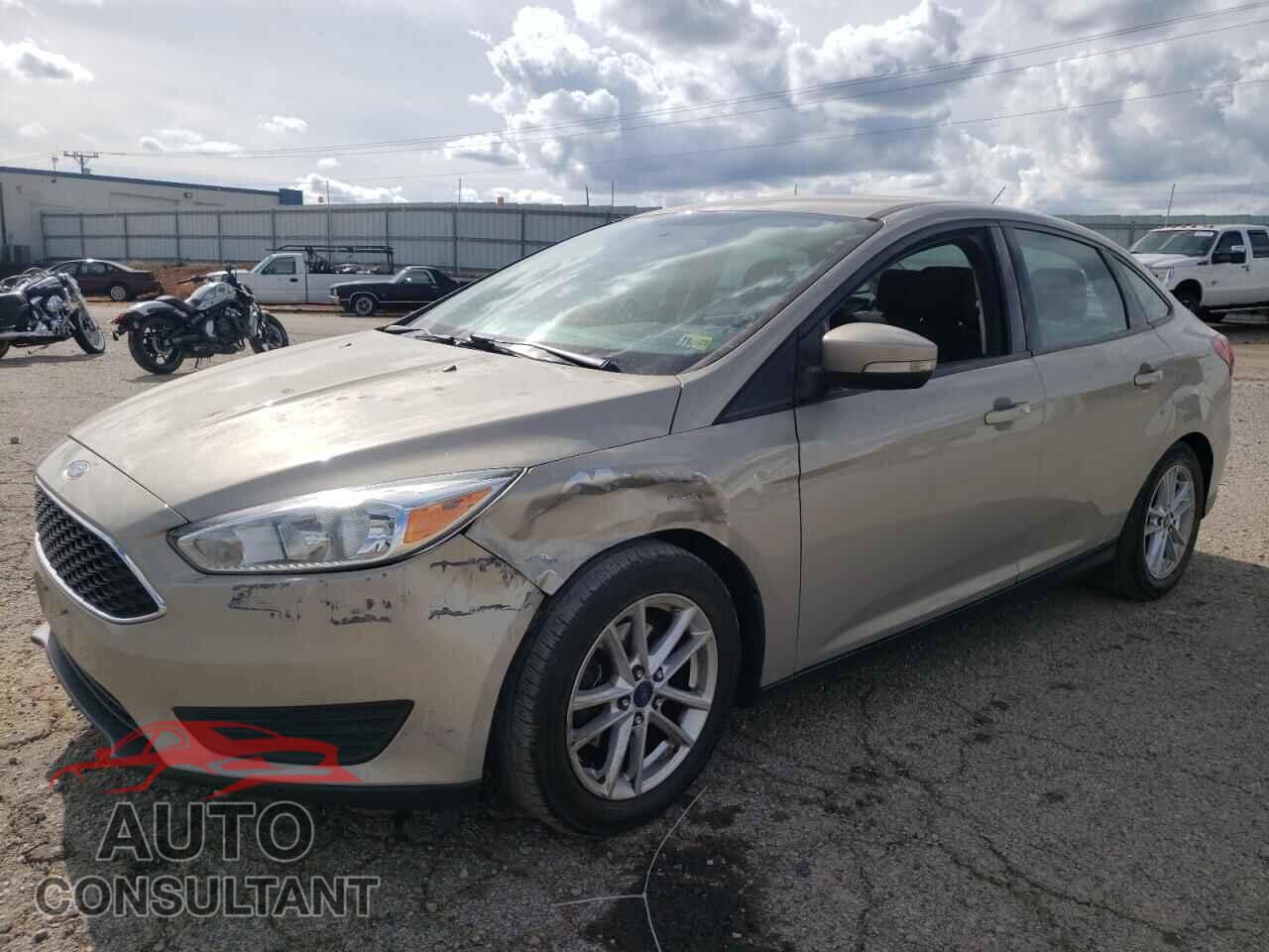 FORD FOCUS 2015 - 1FADP3F23FL325813
