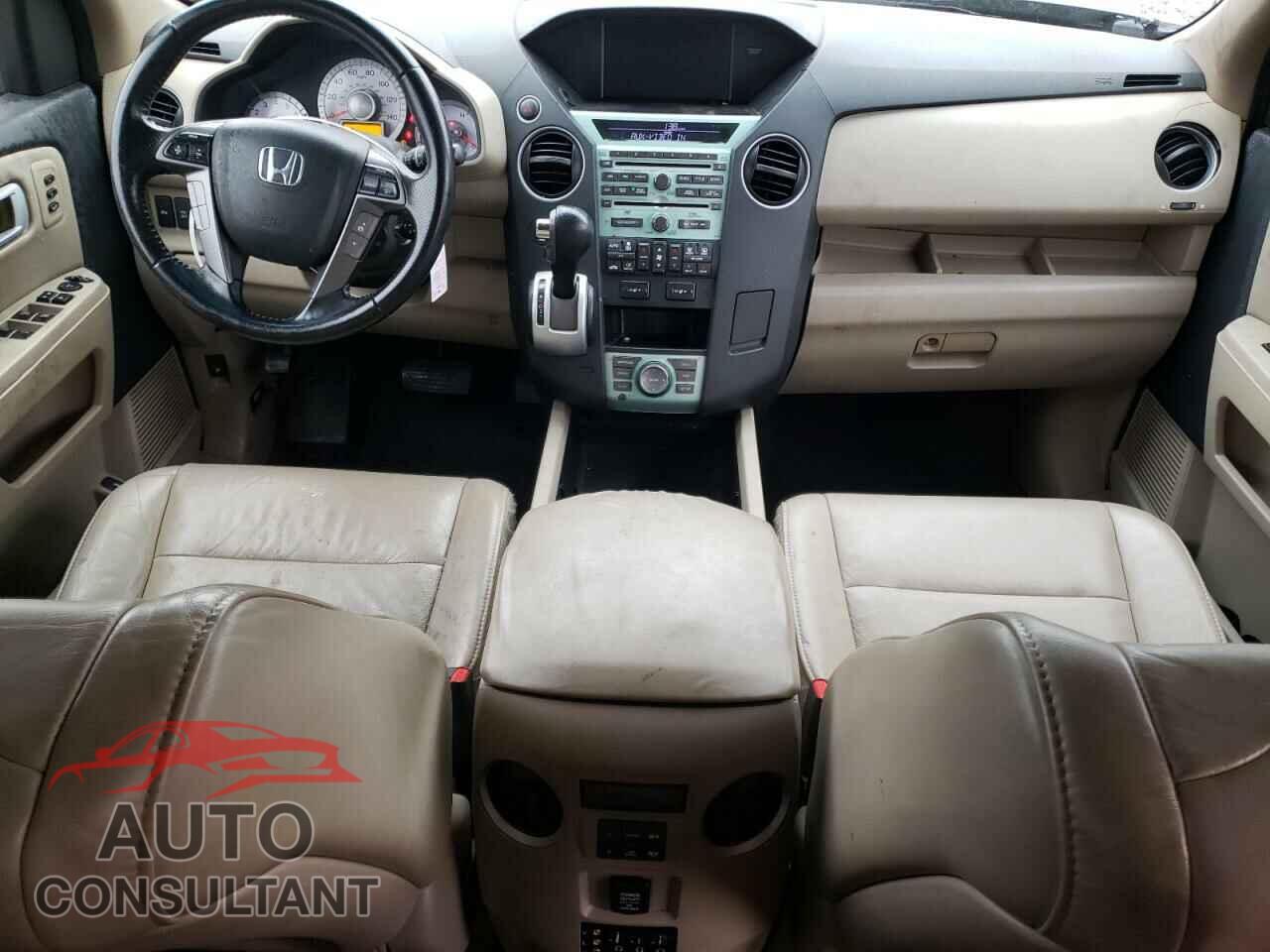 HONDA PILOT 2011 - 5FNYF3H98BB024783