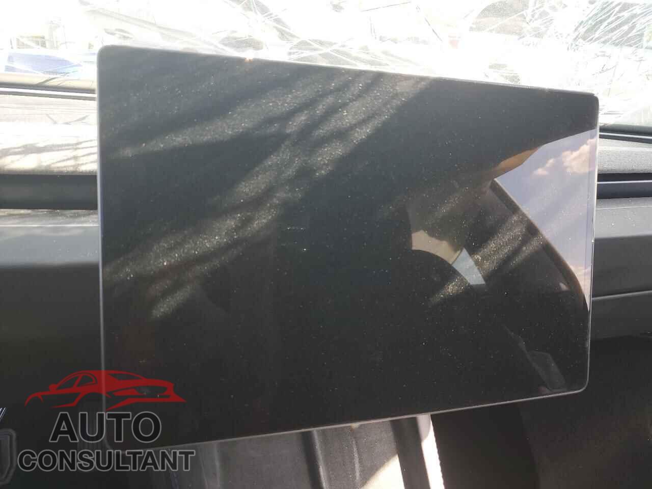 TESLA MODEL 3 2024 - 5YJ3E1EA9RF765874