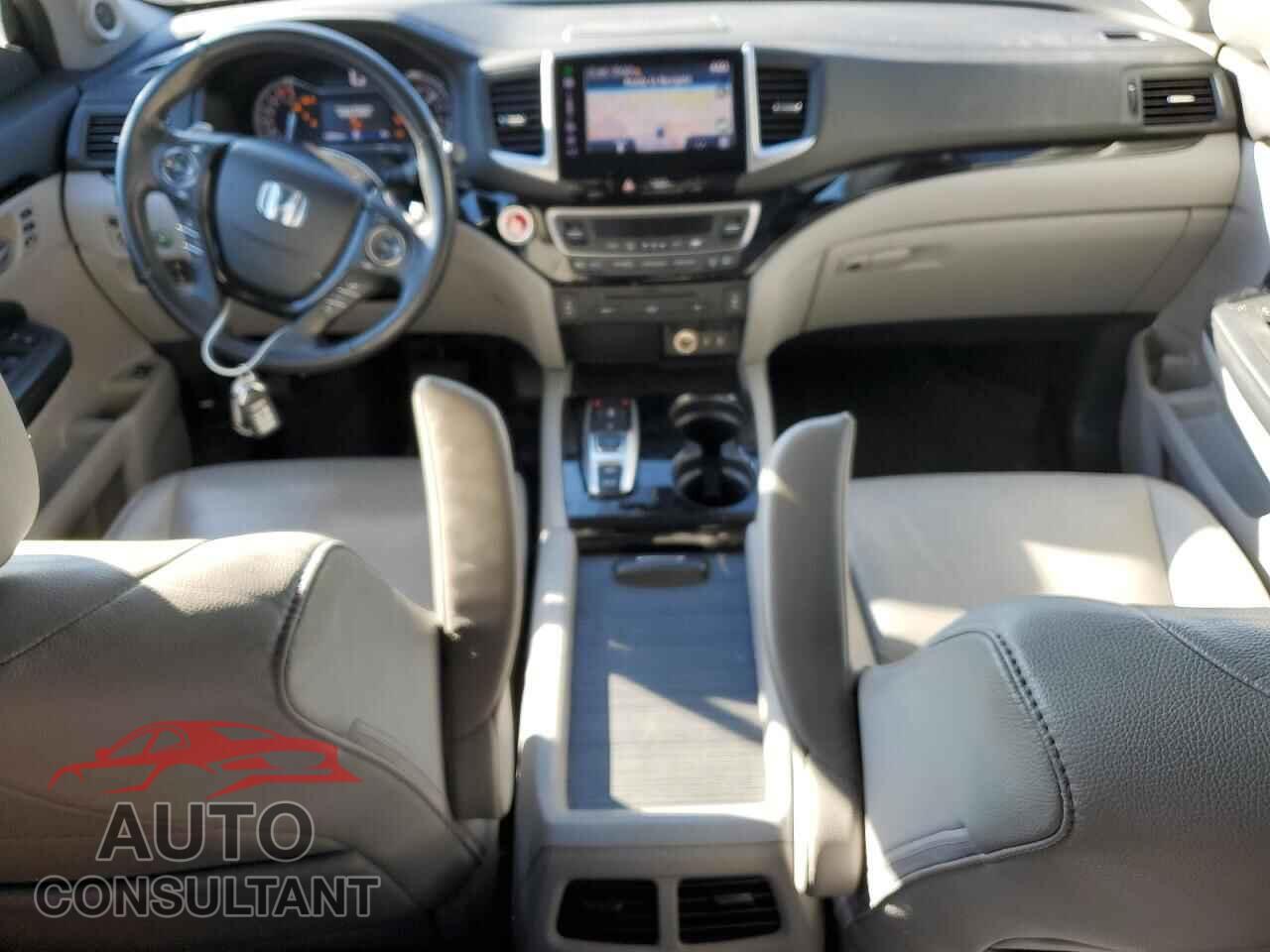 HONDA PILOT 2016 - 5FNYF6H97GB123717