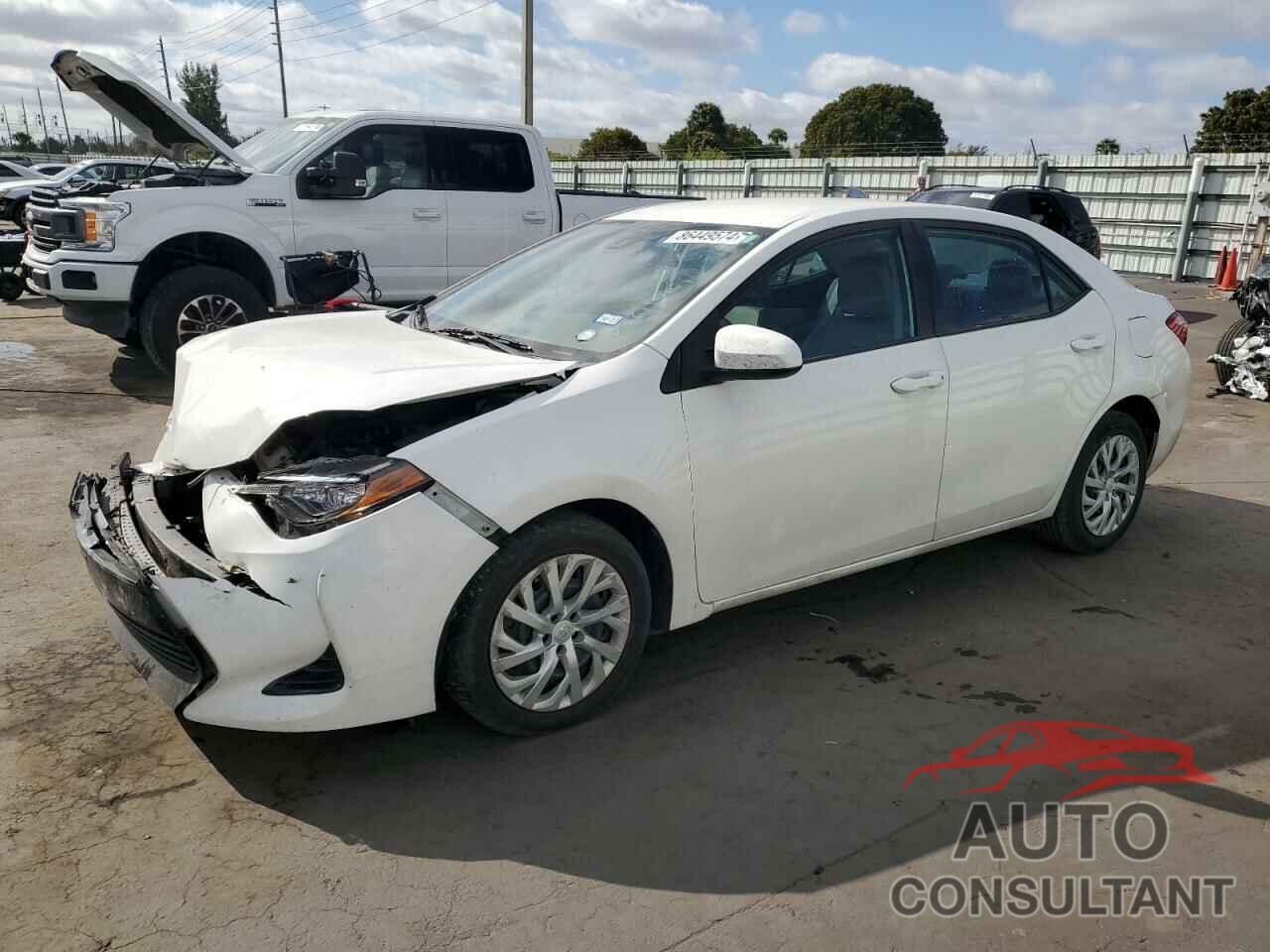 TOYOTA COROLLA 2017 - 5YFBURHE5HP623018