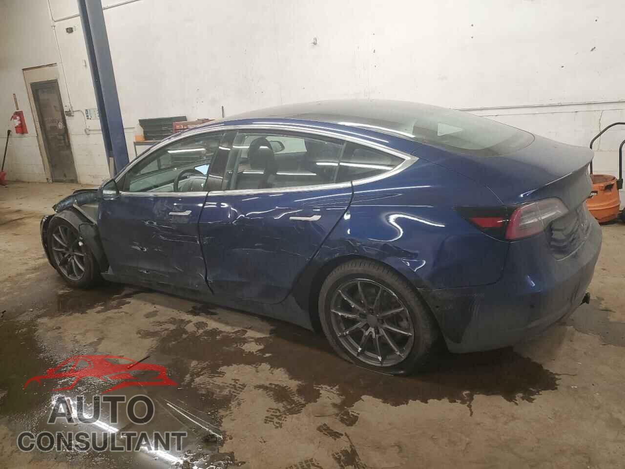 TESLA MODEL 3 2018 - 5YJ3E1EB8JF120288