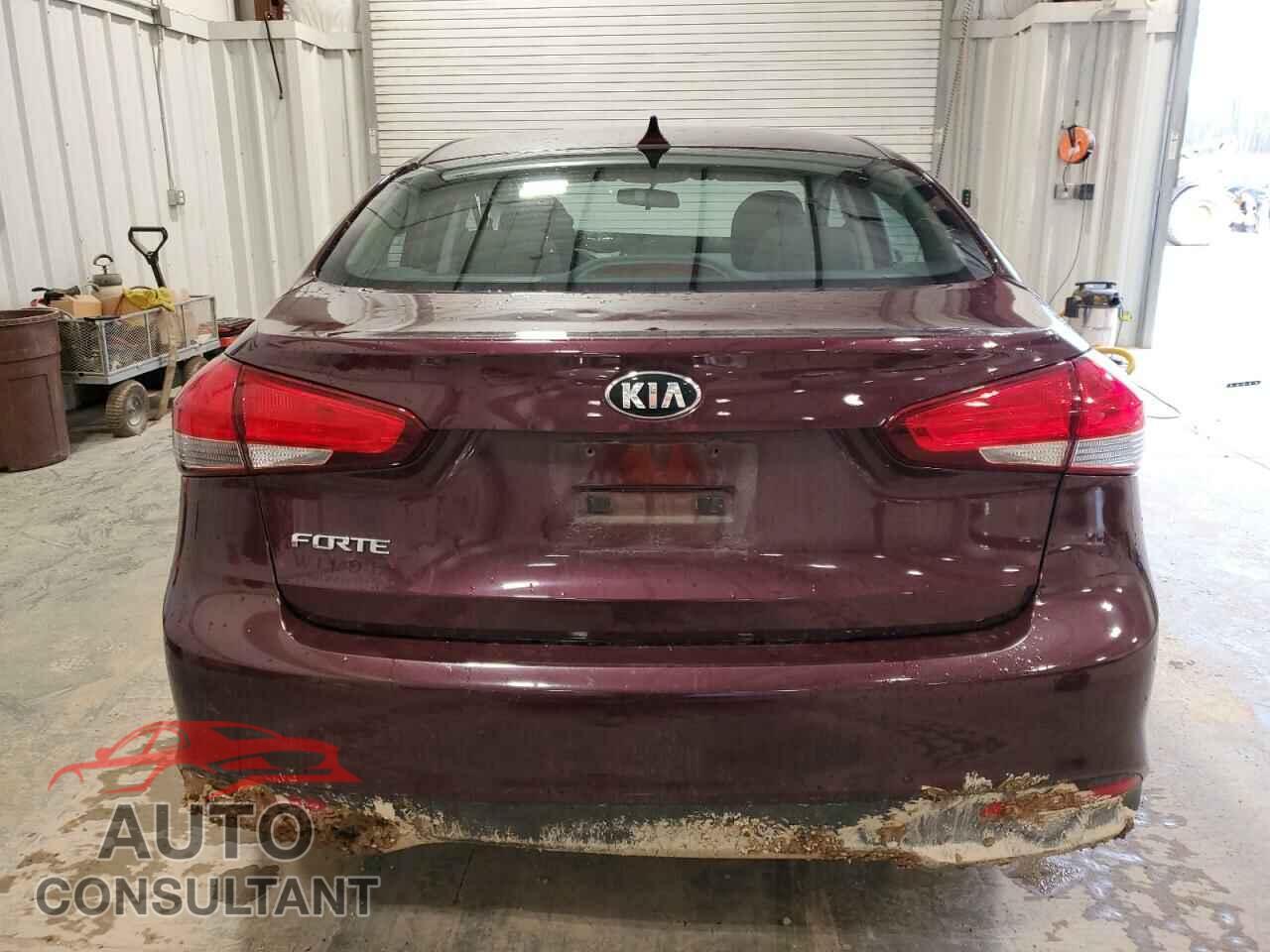 KIA FORTE 2017 - 3KPFK4A75HE135355