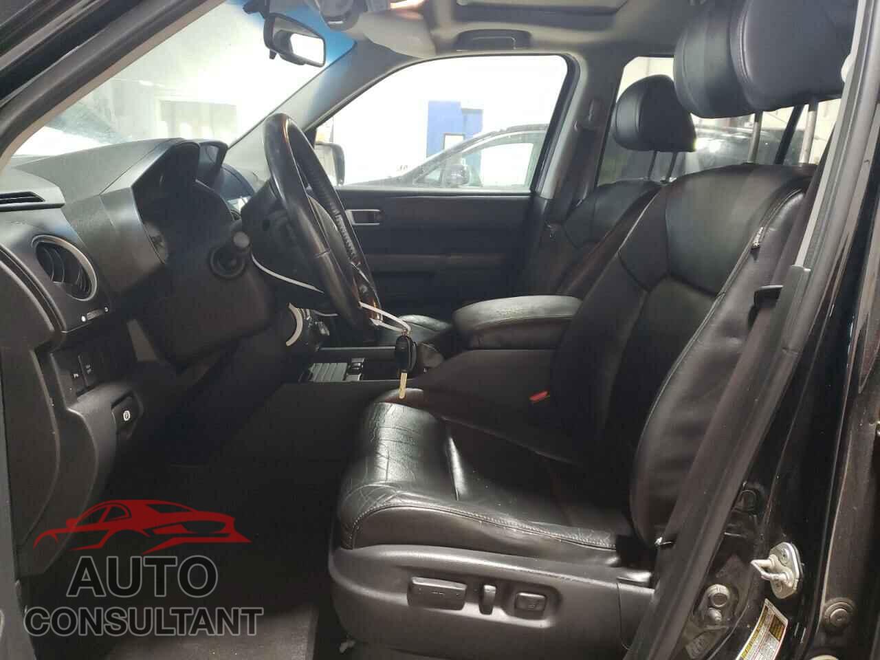 HONDA PILOT 2011 - 5FNYF4H98BB003213