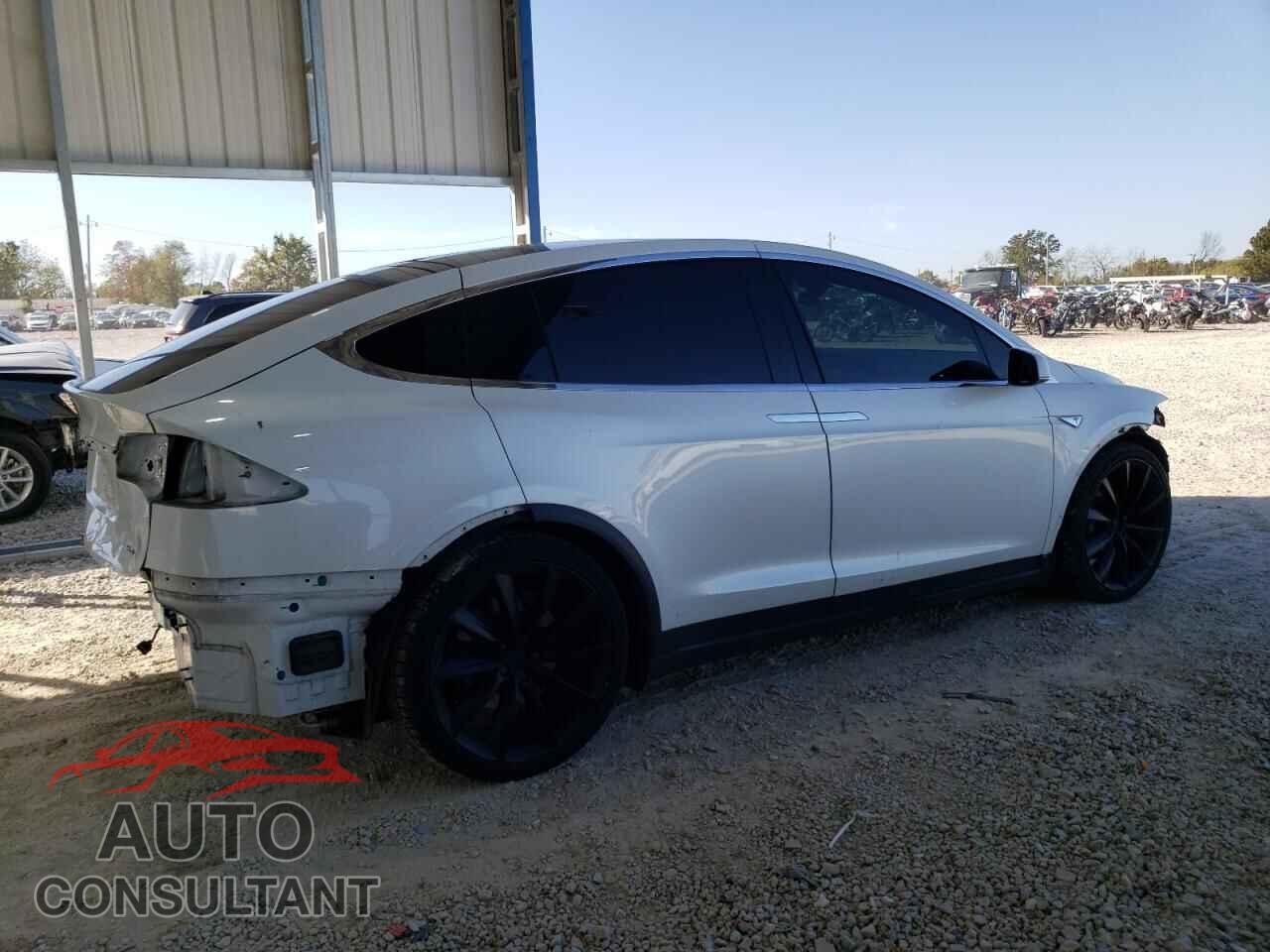 TESLA MODEL X 2016 - 5YJXCBE25GF016329