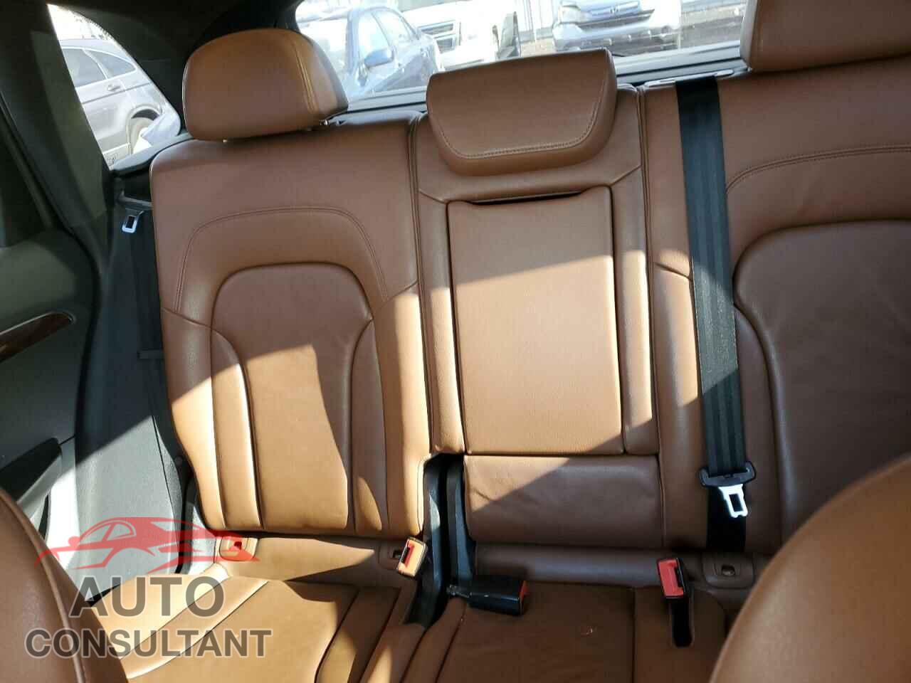 AUDI Q5 2011 - WA1CFAFP8BA036760
