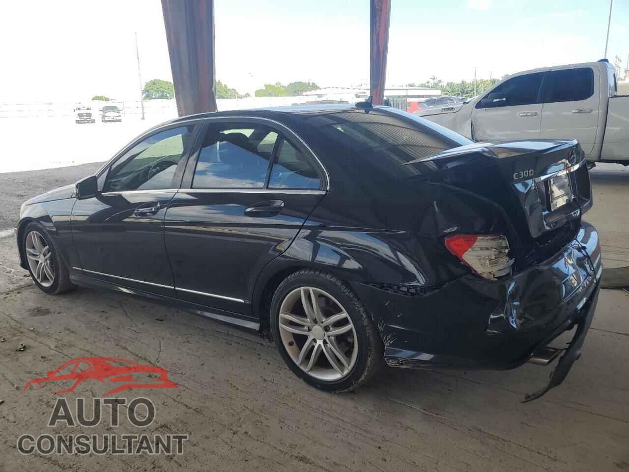 MERCEDES-BENZ C-CLASS 2012 - WDDGF8BB5CR209864