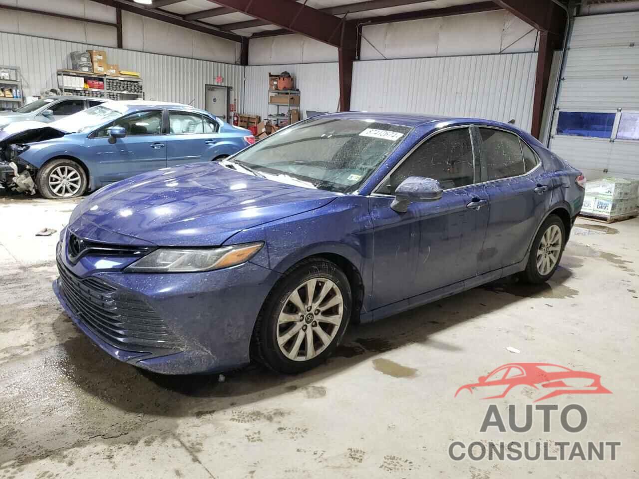 TOYOTA CAMRY 2018 - 4T1B11HK9JU513545