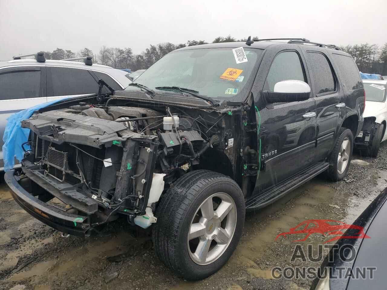 CHEVROLET TAHOE 2013 - 1GNSKBE04DR237929