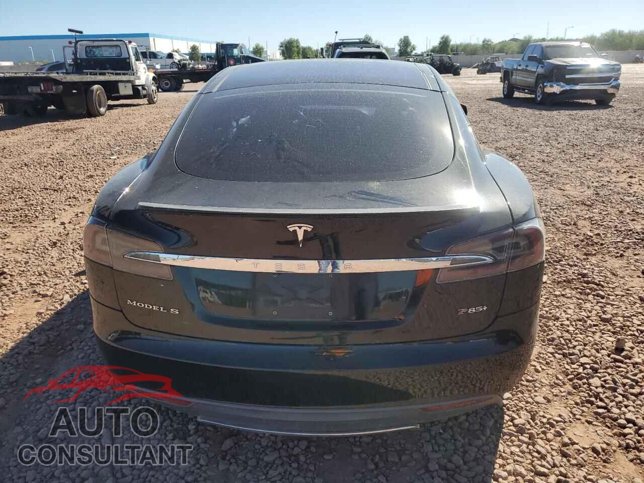 TESLA MODEL S 2013 - 5YJSA1DP2DFP16330