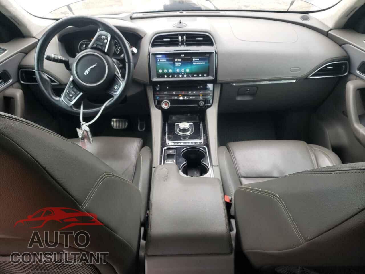 JAGUAR F-PACE 2017 - SADCL2BVXHA098814