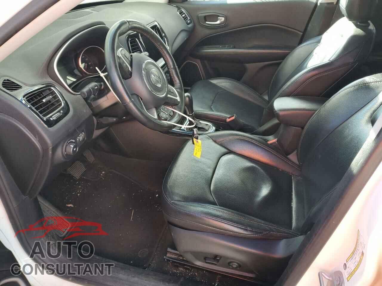 JEEP COMPASS 2019 - 3C4NJDCB2KT620779