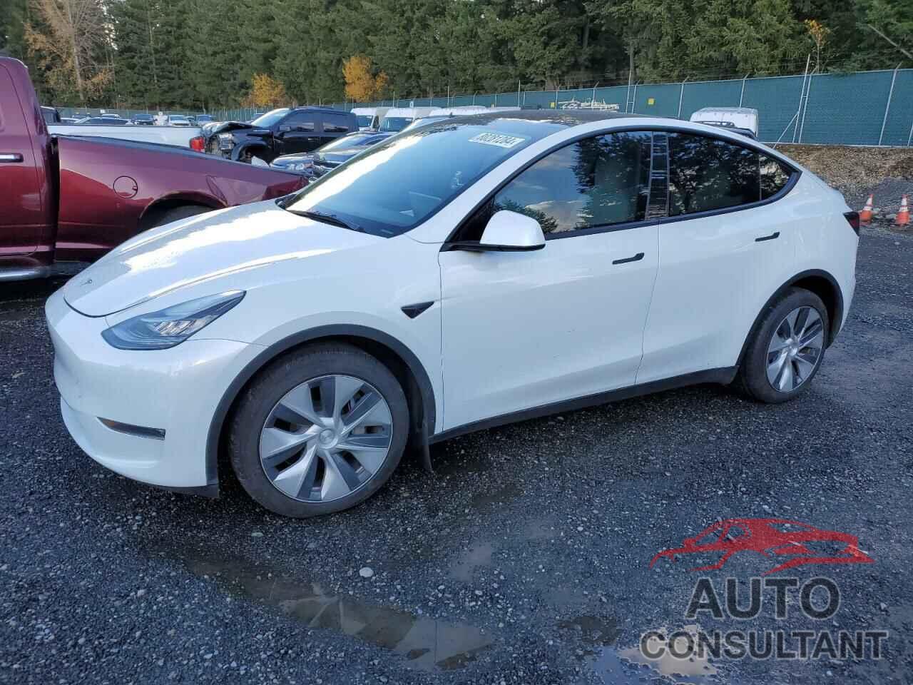 TESLA MODEL Y 2022 - 7SAYGDEE8NF468452