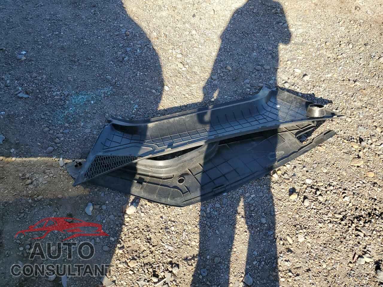 TESLA MODEL S 2013 - 5YJSA1CG5DFP03704