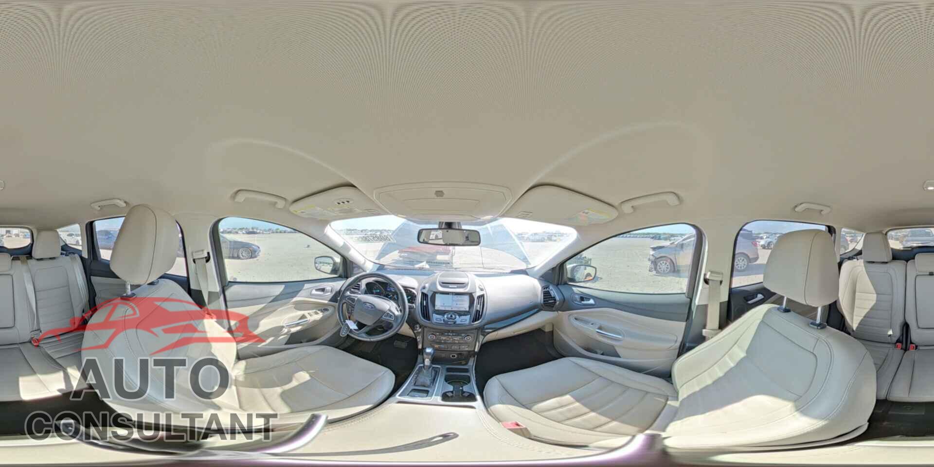 FORD ESCAPE 2017 - 1FMCU0JD3HUE07636