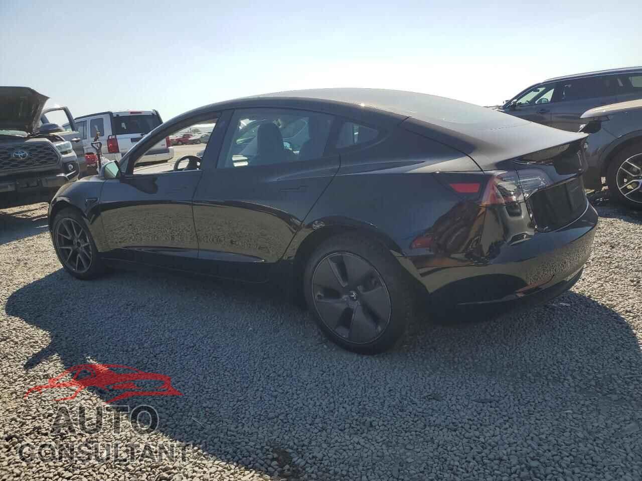 TESLA MODEL 3 2023 - 5YJ3E1EA7PF464131