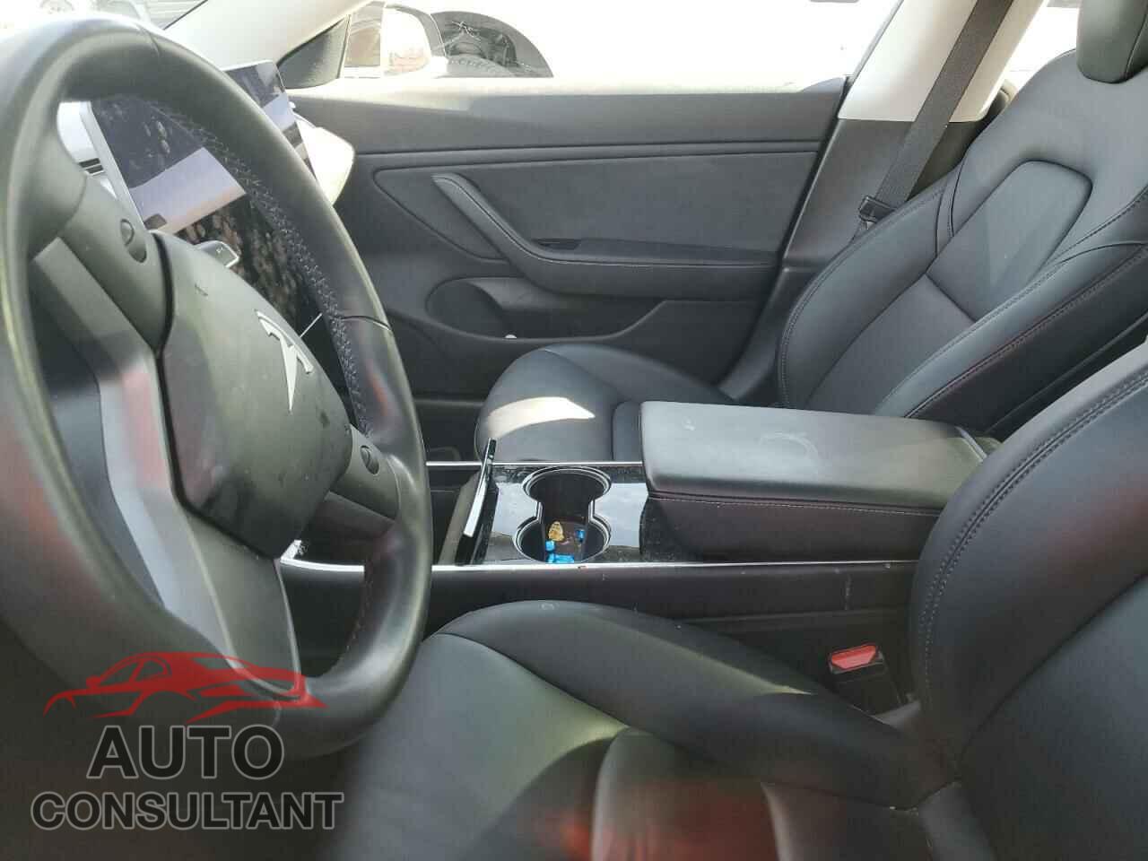 TESLA MODEL 3 2018 - 5YJ3E1EA9JF156983