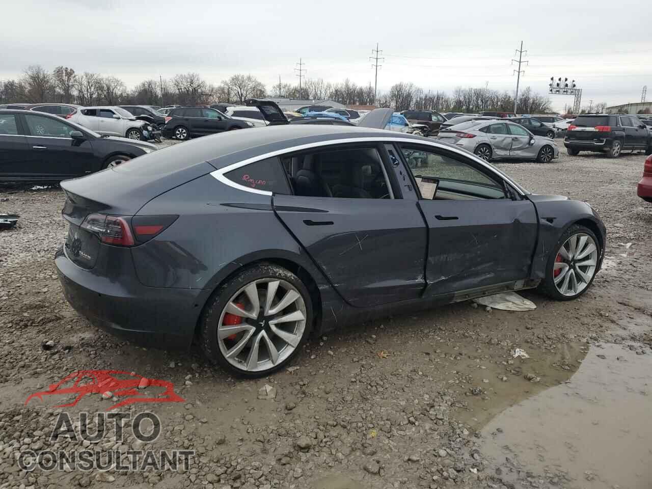 TESLA MODEL 3 2018 - 5YJ3E1EB0JF063066