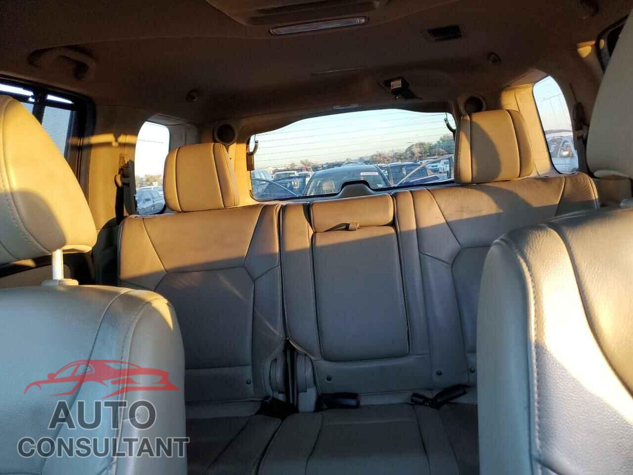 HONDA PILOT 2012 - 5FNYF3H96CB040529