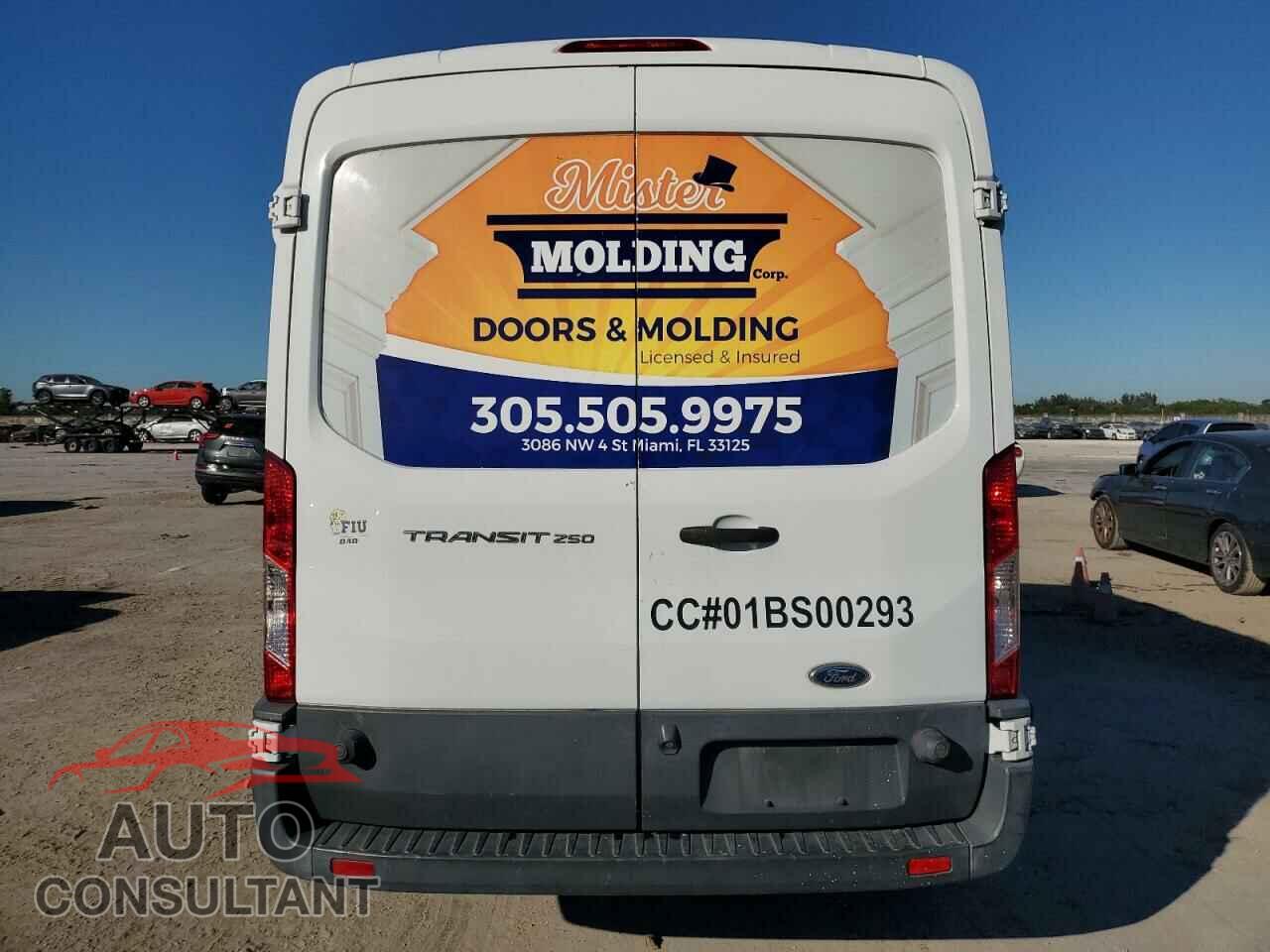 FORD TRANSIT 2017 - 1FTYR2CM9HKA04129