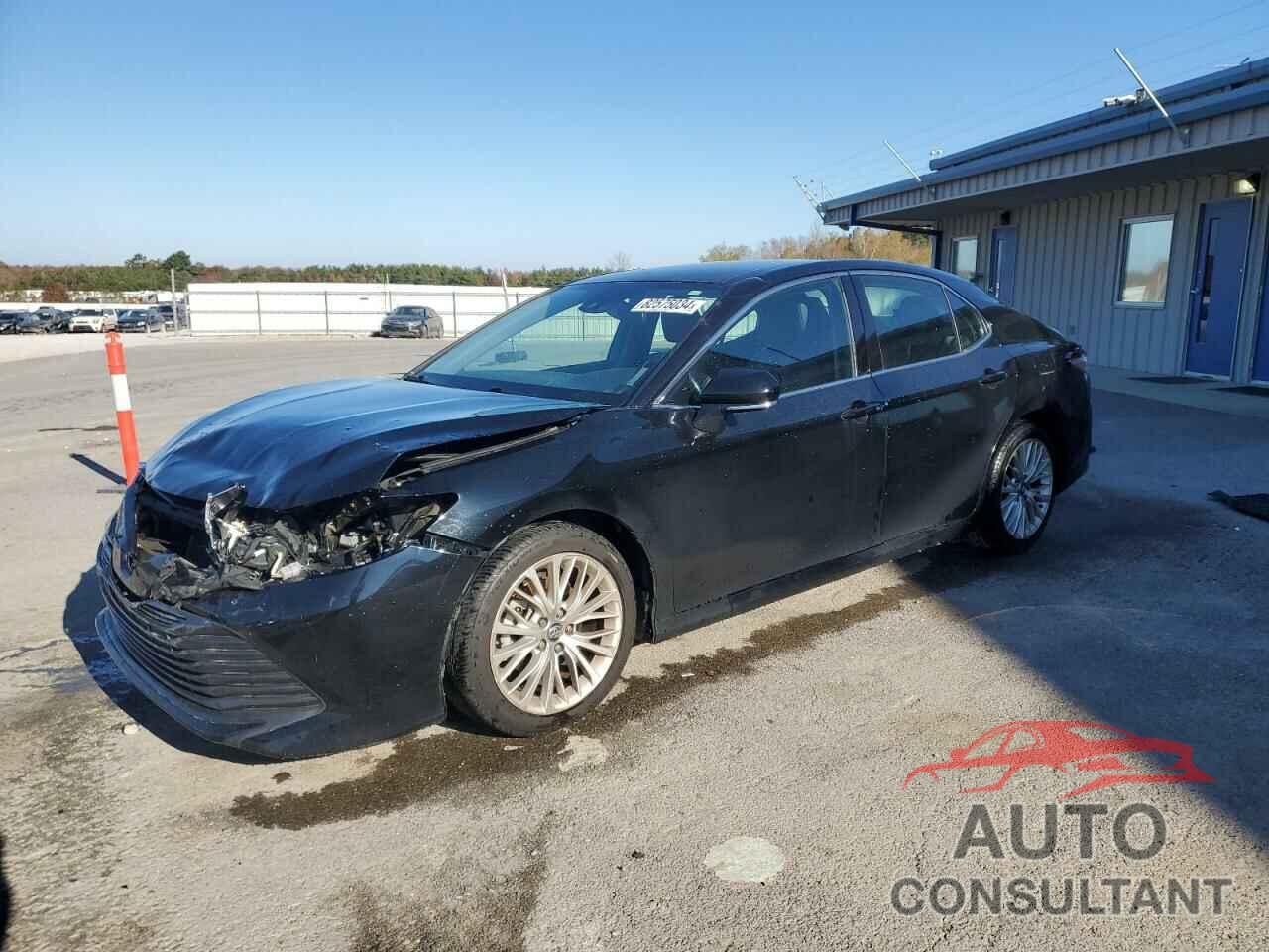 TOYOTA CAMRY 2019 - 4T1B11HK6KU809947