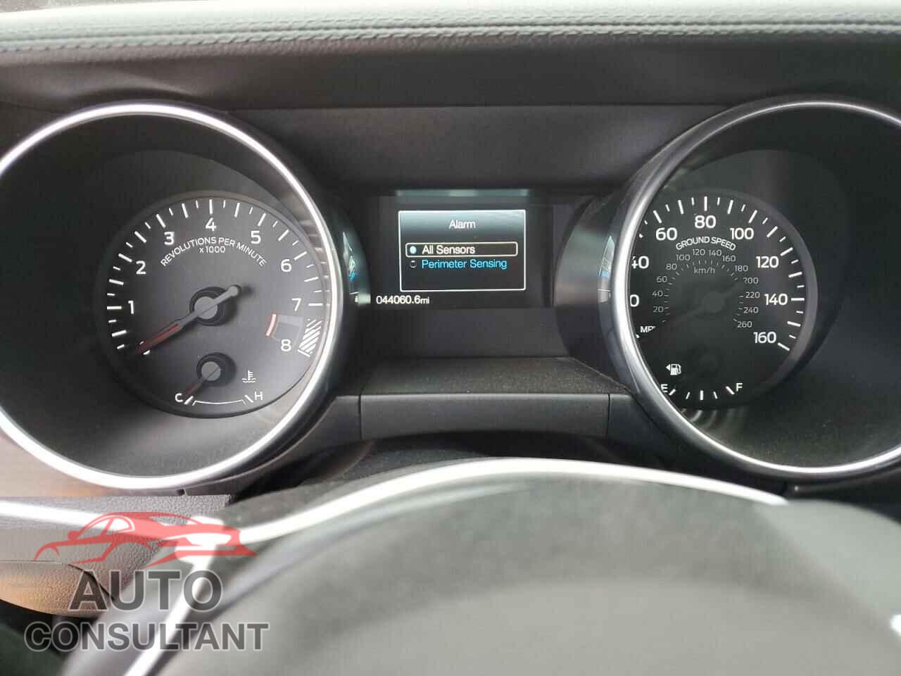 FORD MUSTANG 2018 - 1FA6P8CF1J5122025