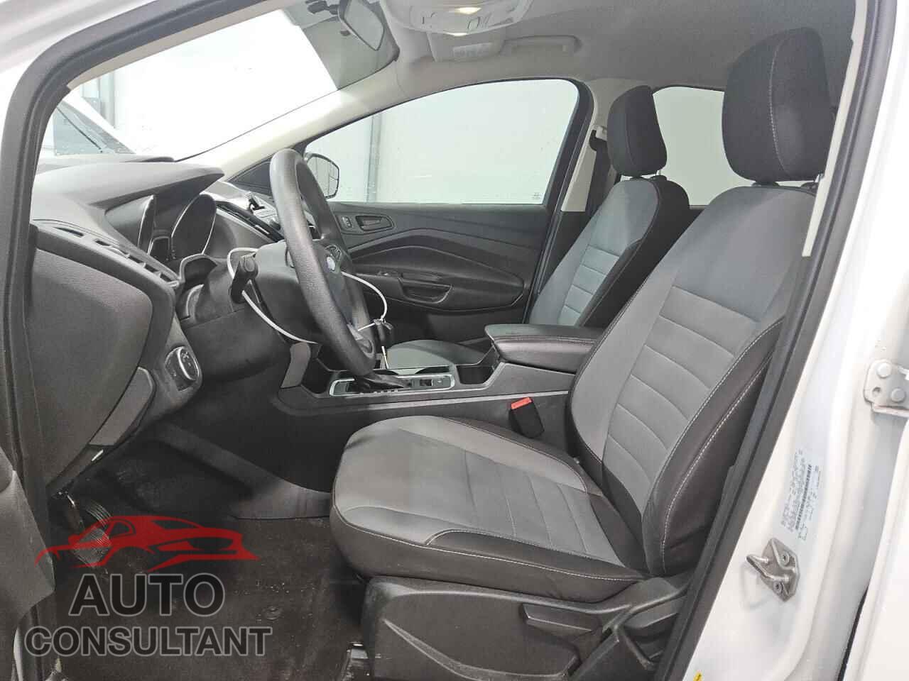 FORD ESCAPE 2018 - 1FMCU0F70JUA69041