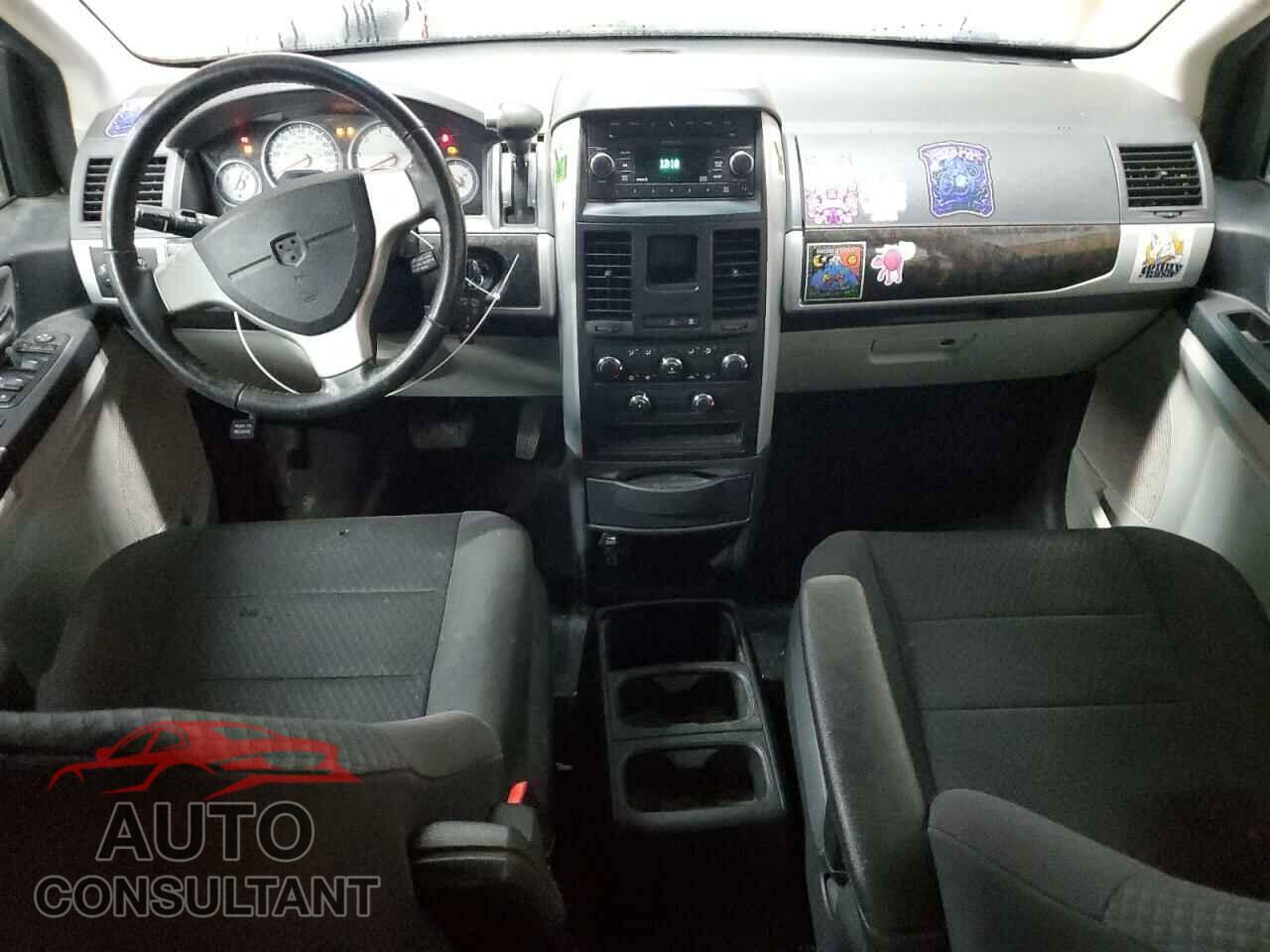 DODGE CARAVAN 2010 - 2D4RN5D11AR259910