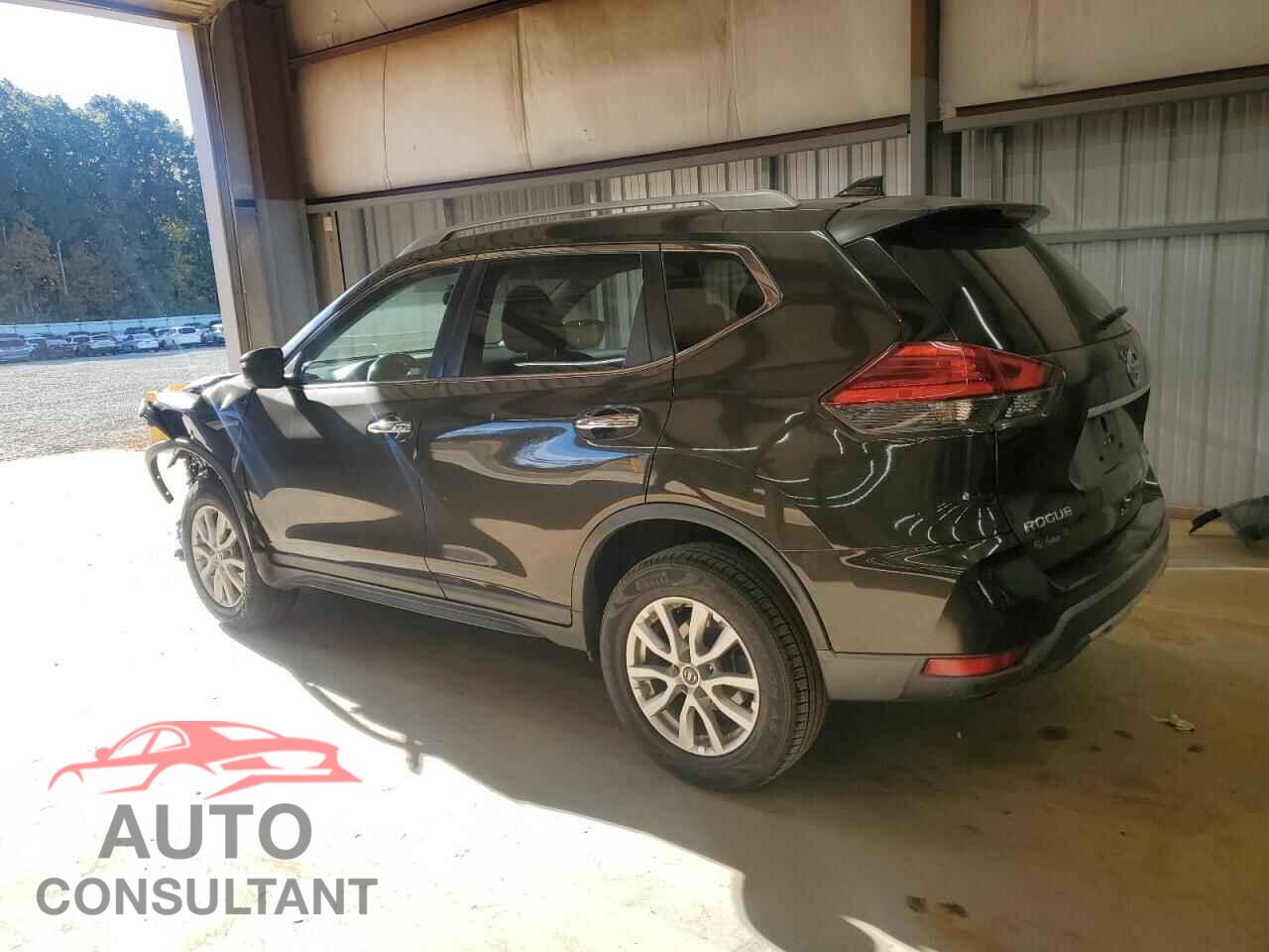NISSAN ROGUE 2017 - KNMAT2MVXHP507312