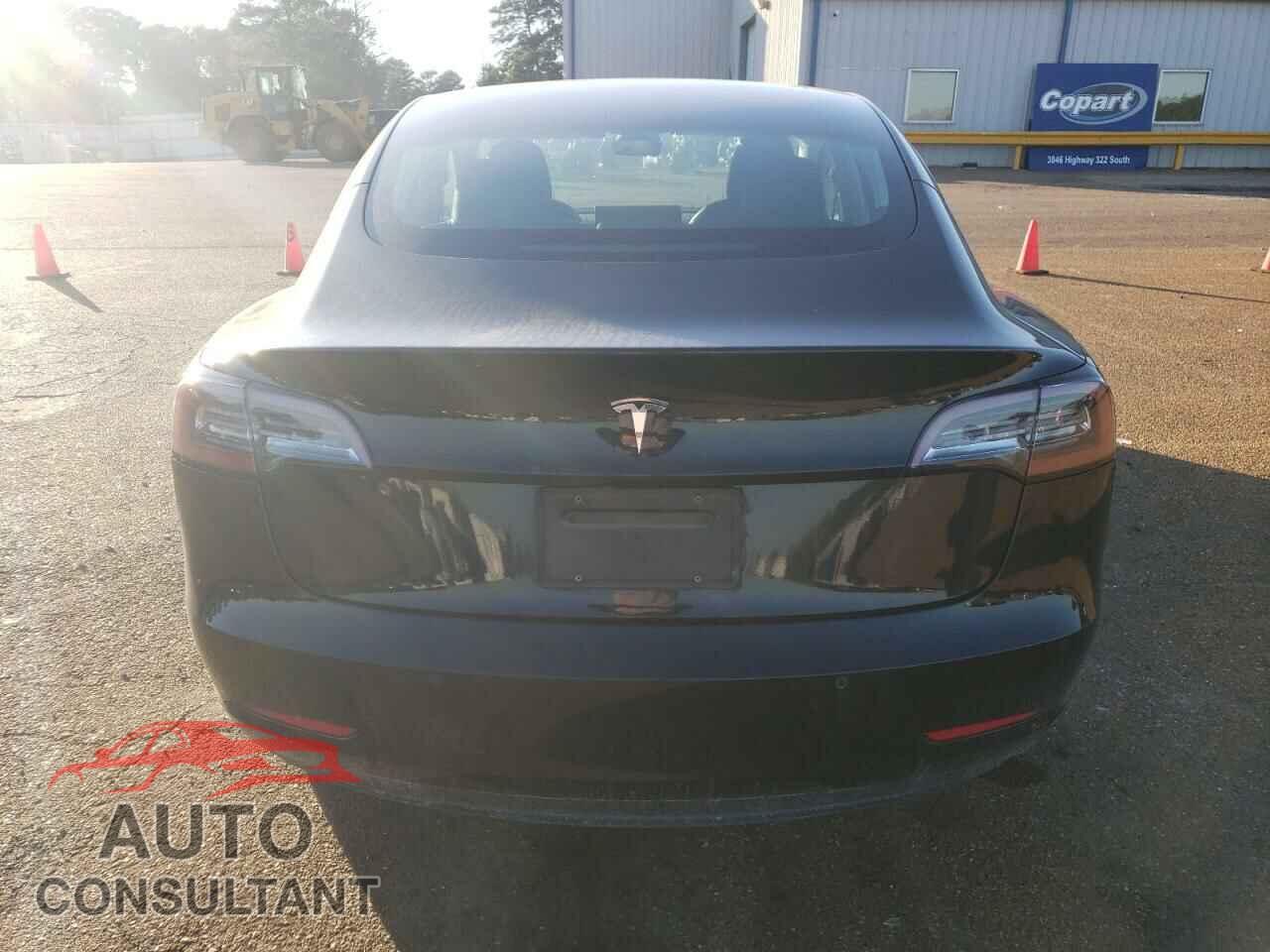 TESLA MODEL 3 2019 - 5YJ3E1EA5KF417012