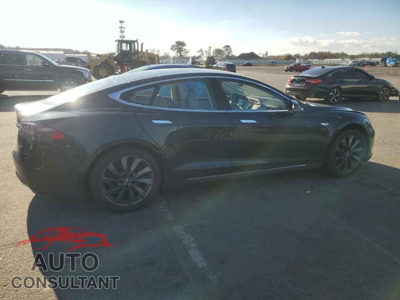 TESLA MODEL S 2014 - 5YJSA1H17EFP57446