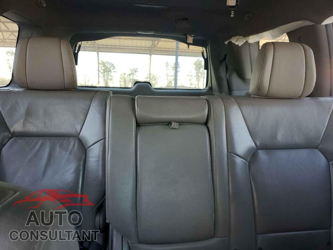 HONDA PILOT 2012 - 5FNYF3H5XCB021186