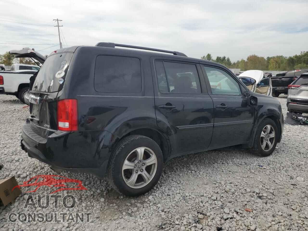 HONDA PILOT 2014 - 5FNYF4H55EB040219