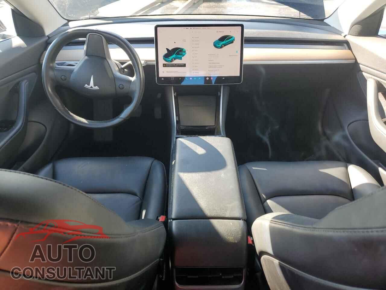 TESLA MODEL 3 2018 - 5YJ3E1EB2JF145560