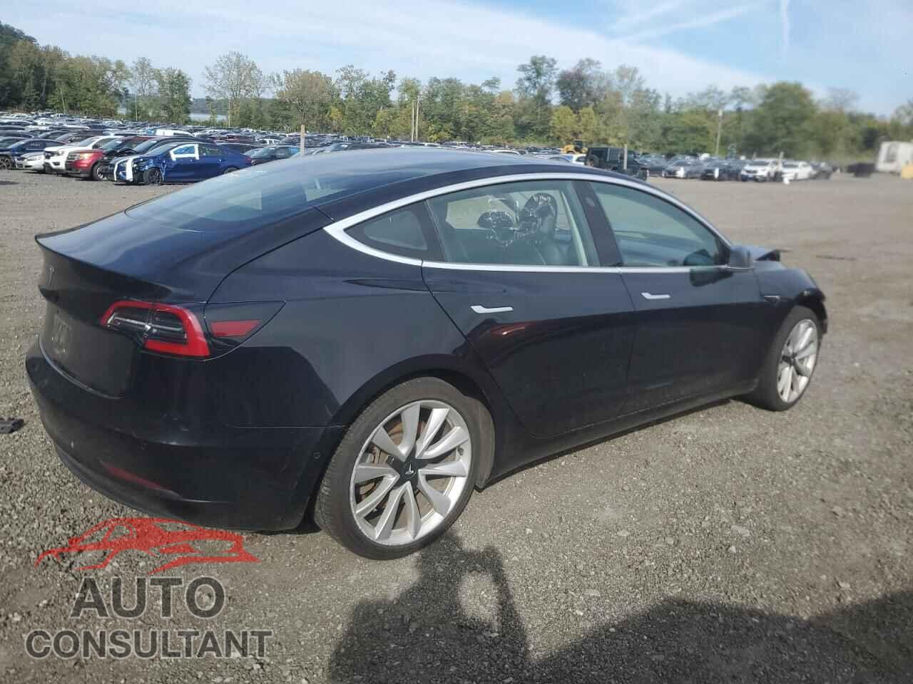 TESLA MODEL 3 2018 - 5YJ3E1EA5JF053592