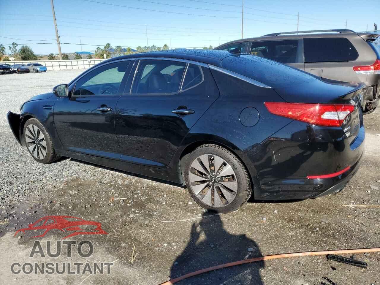 KIA OPTIMA 2011 - KNAGR4A68B5128004